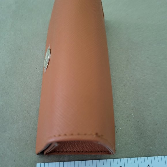 Tori Burch sunglasses case - Picture 5 of 5